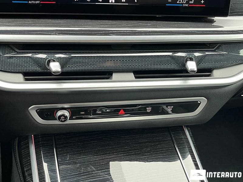 BMW X7 4.0d 2023 — Миниатюра 14