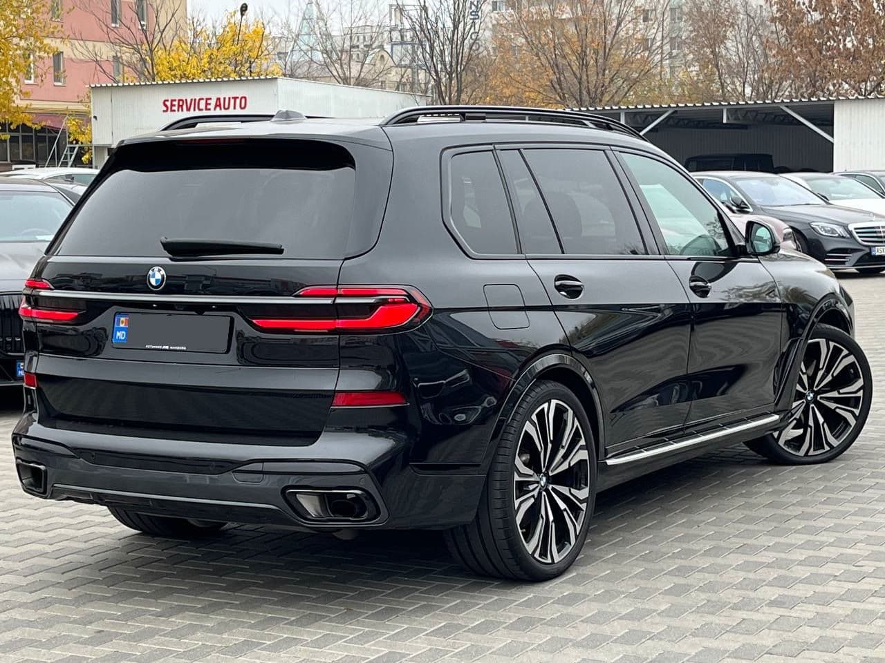 BMW X7 4.0d 2023 — Миниатюра 3