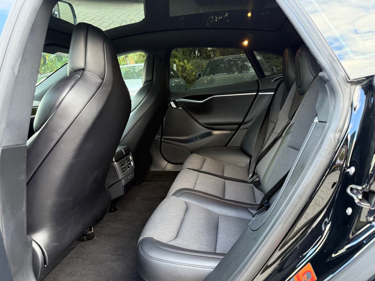 Tesla Model S 2018 — Миниатюра 16