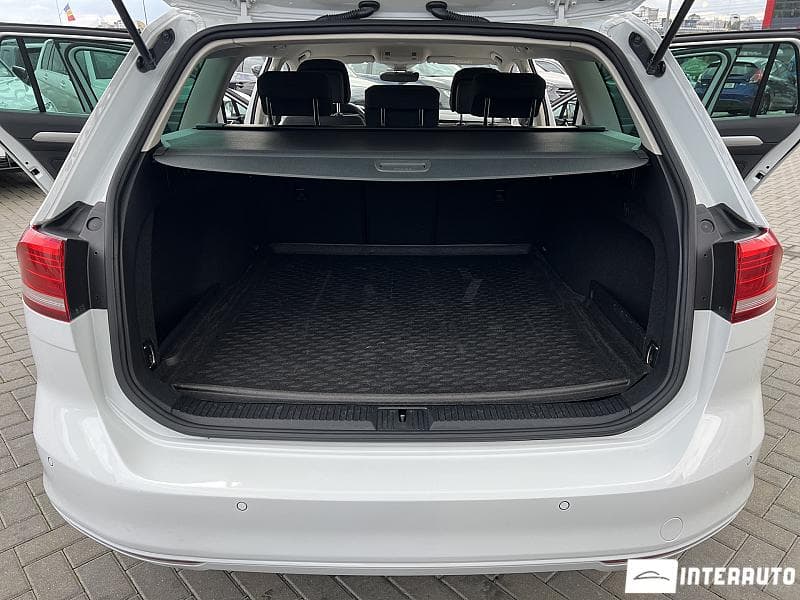 Volkswagen Passat 2018 — Миниатюра 20
