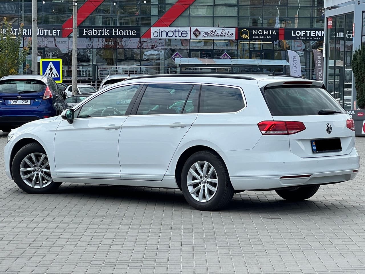 Volkswagen Passat 2018 — Миниатюра 4