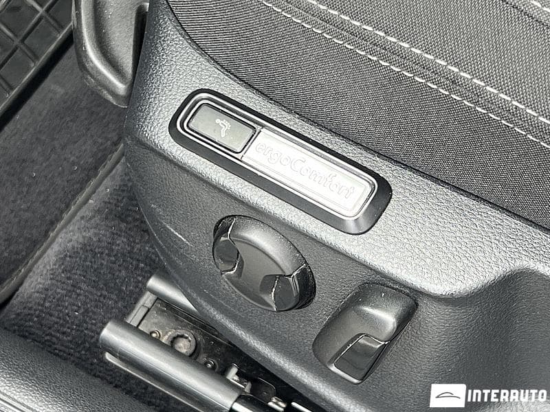 Volkswagen Passat 2018 — Миниатюра 19