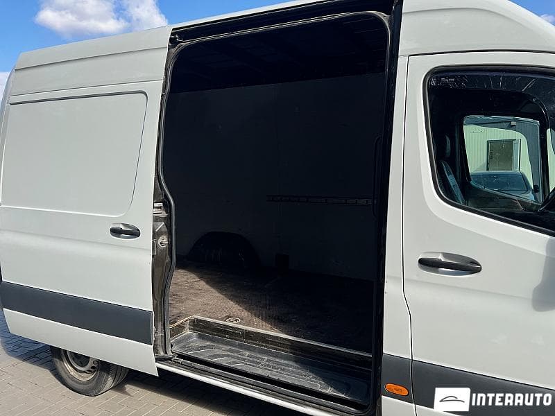 Mercedes Sprinter 2019 — Миниатюра 14