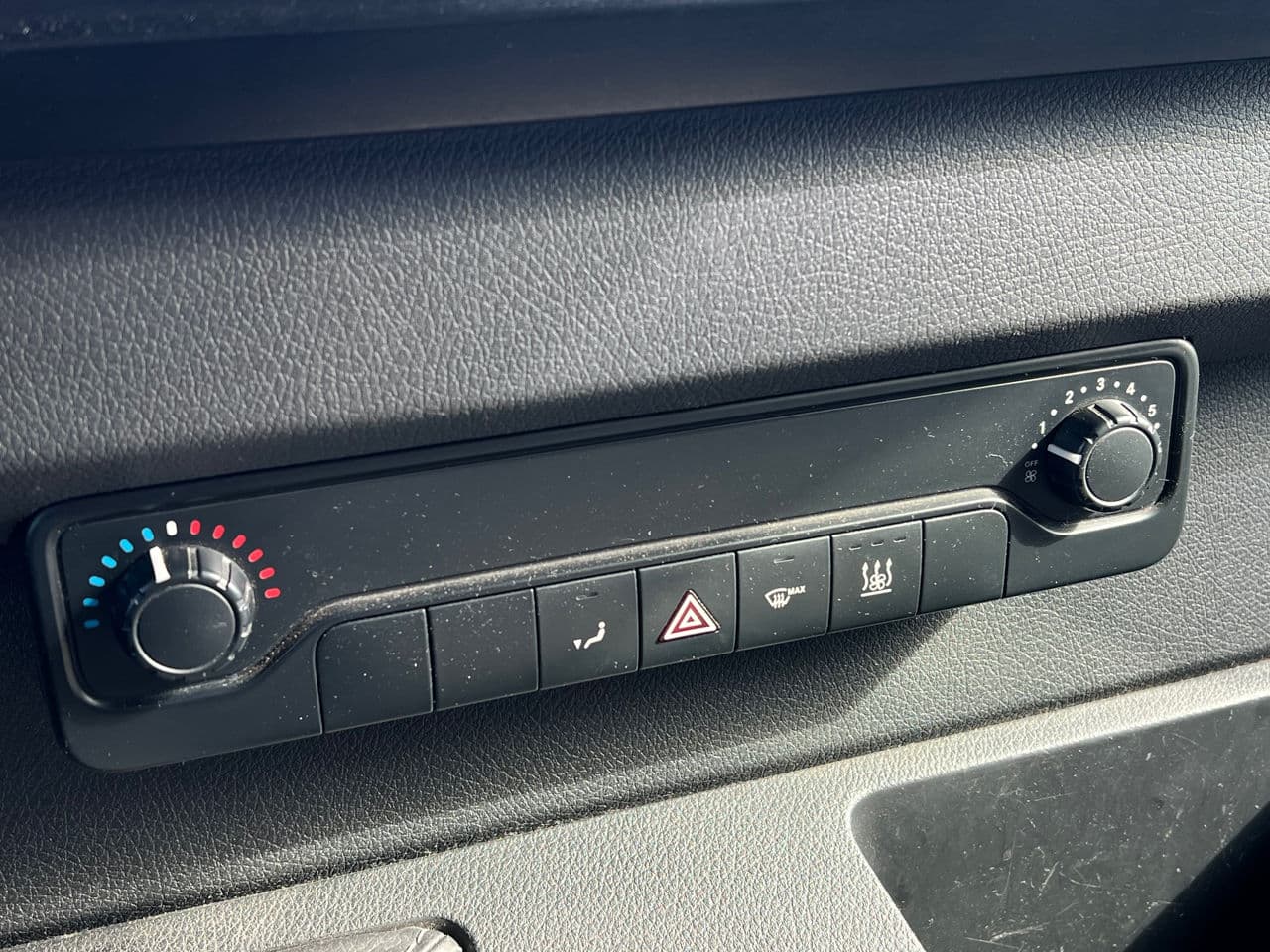 Mercedes Sprinter 2019 — Миниатюра 11