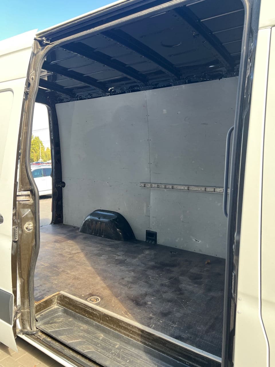 Mercedes Sprinter 2019 — Миниатюра 15