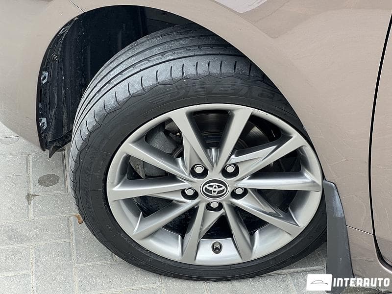 Toyota Prius Plus / V 2016 — Миниатюра 17