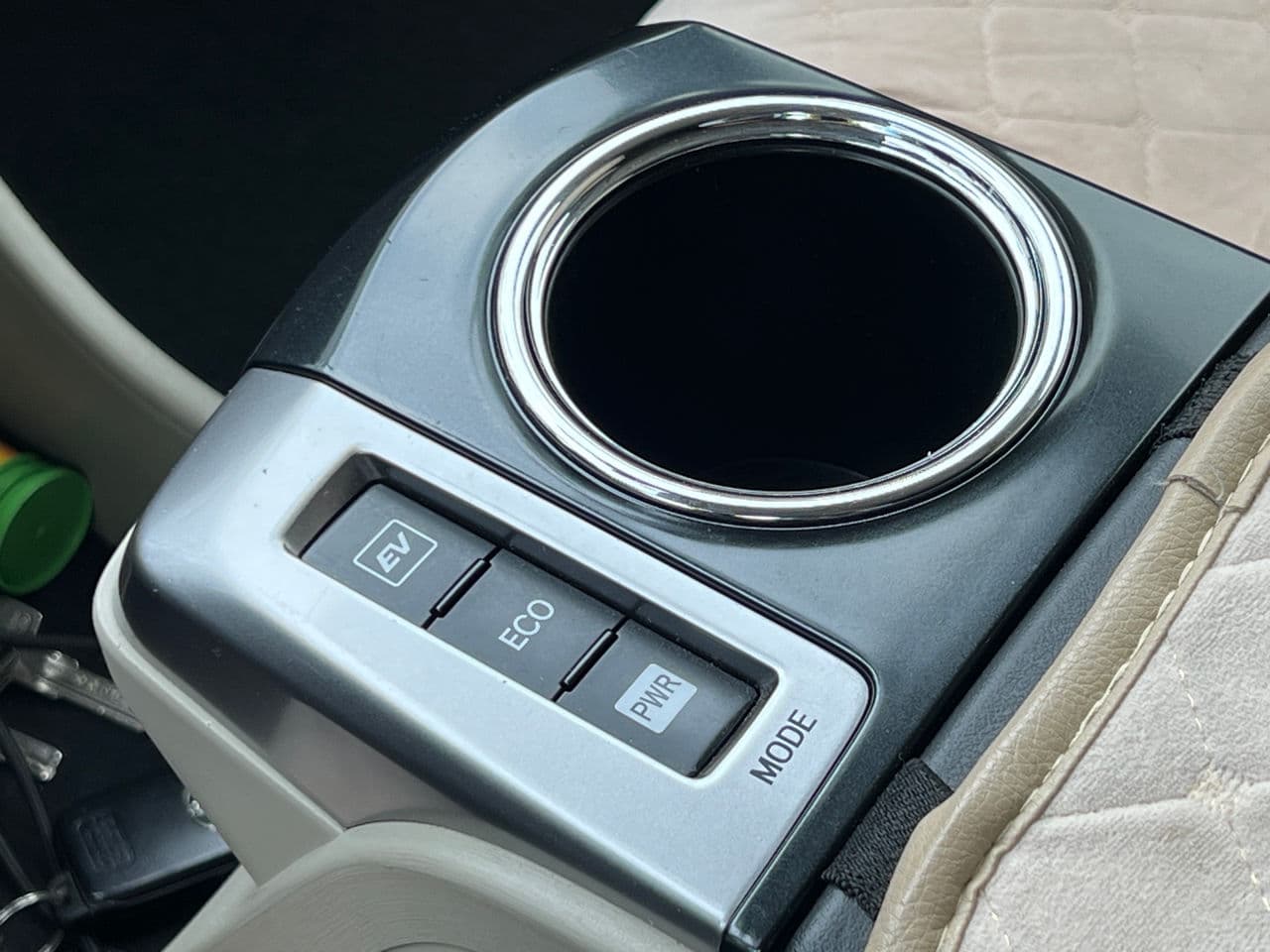 Toyota Prius Plus / V 2016 — Миниатюра 12
