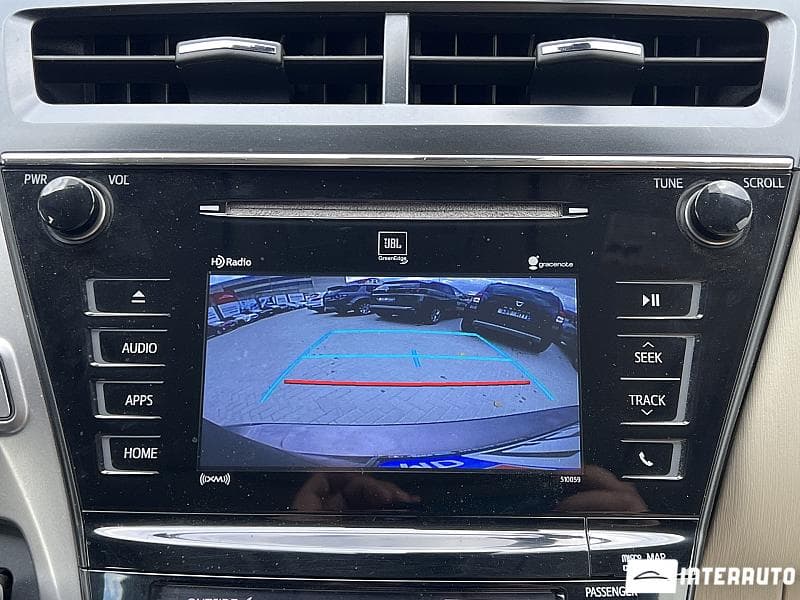 Toyota Prius Plus / V 2016 — Миниатюра 10