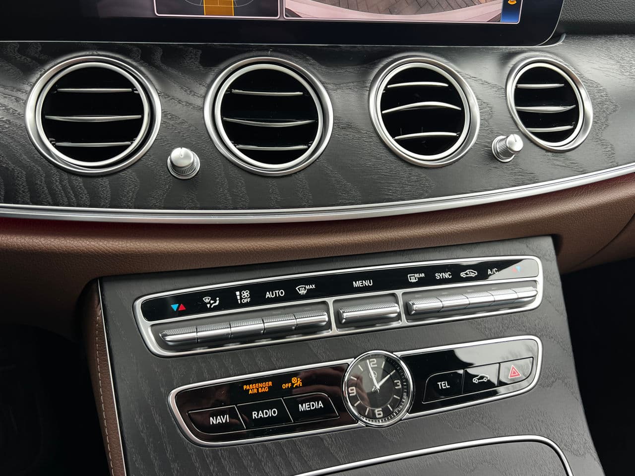 Mercedes E 300 2017 — Миниатюра 12