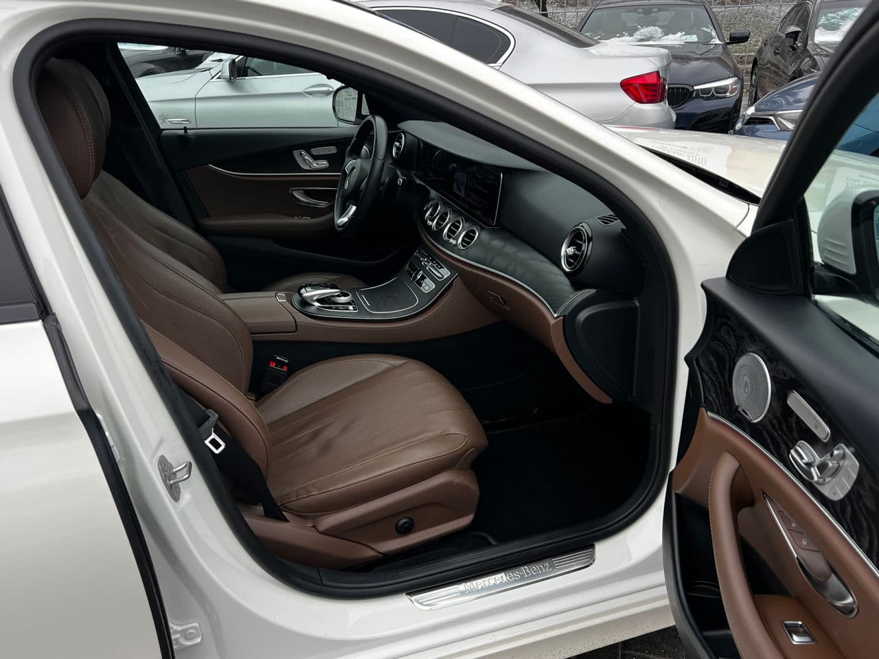 Mercedes E 300 2017 — Миниатюра 18