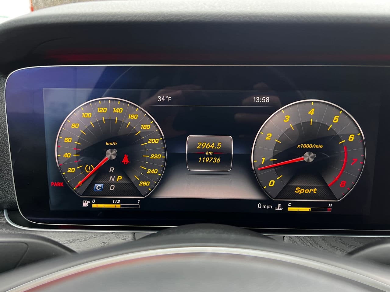 Mercedes E 300 2017 — Миниатюра 10