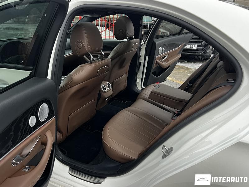 Mercedes E 300 2017 — Миниатюра 19