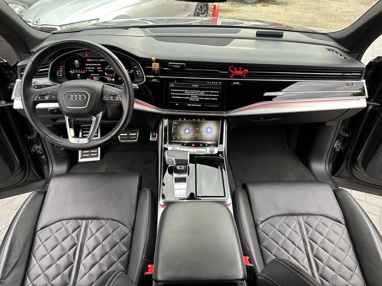 Audi Q8 2022 — Миниатюра 9