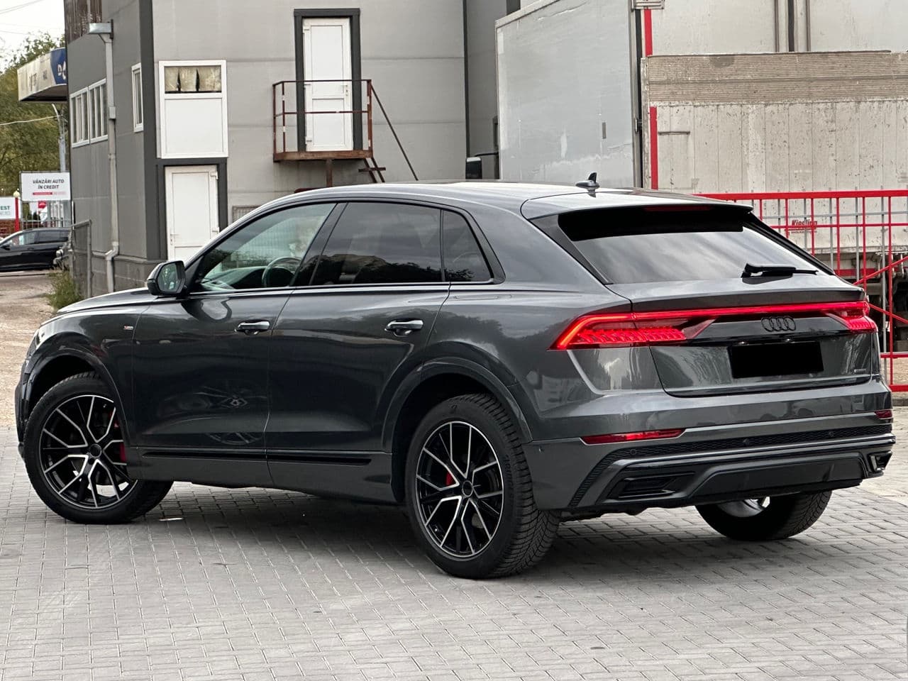 Audi Q8 2022 — Миниатюра 2