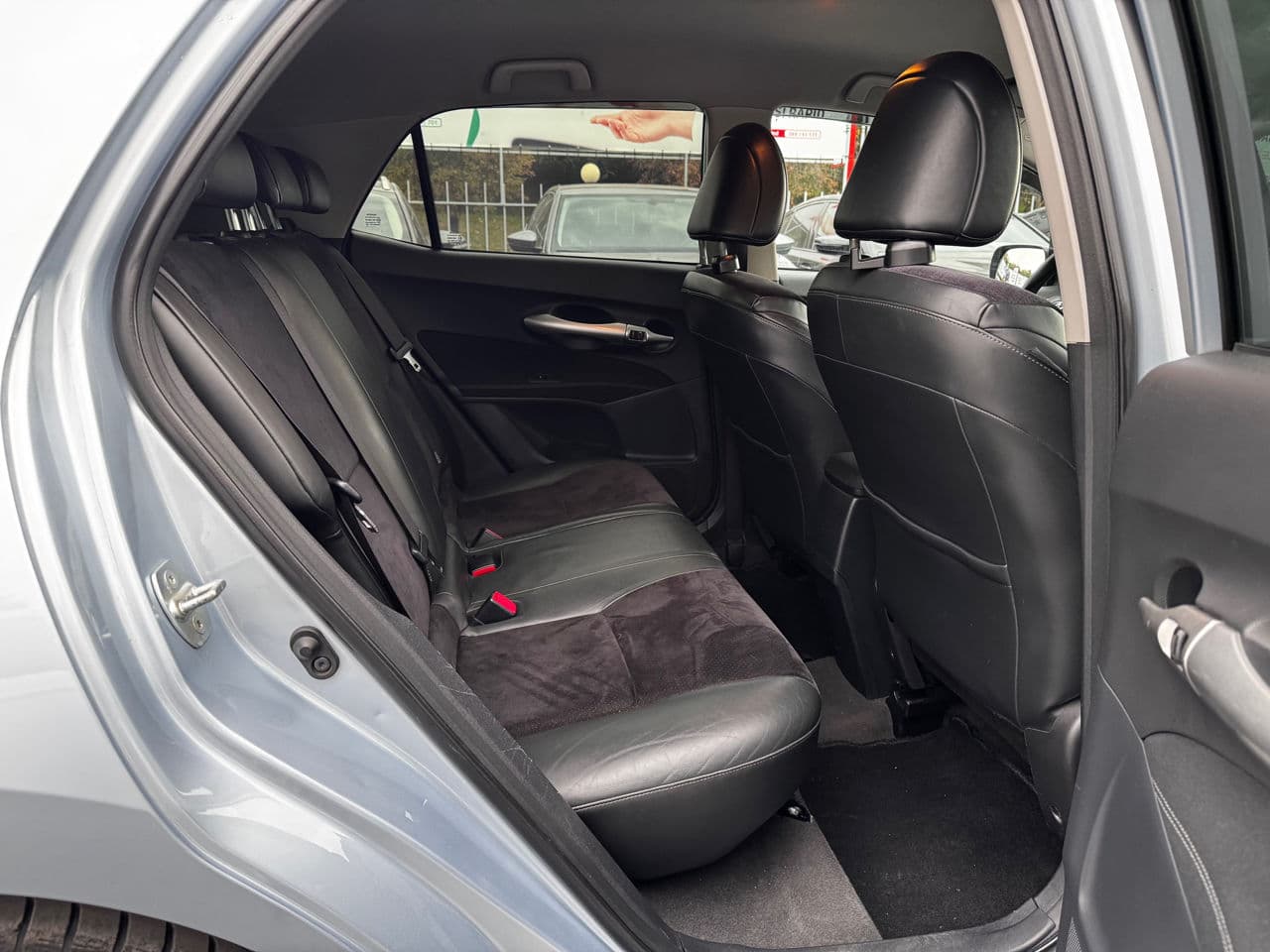 Toyota Auris 2010 — Миниатюра 8