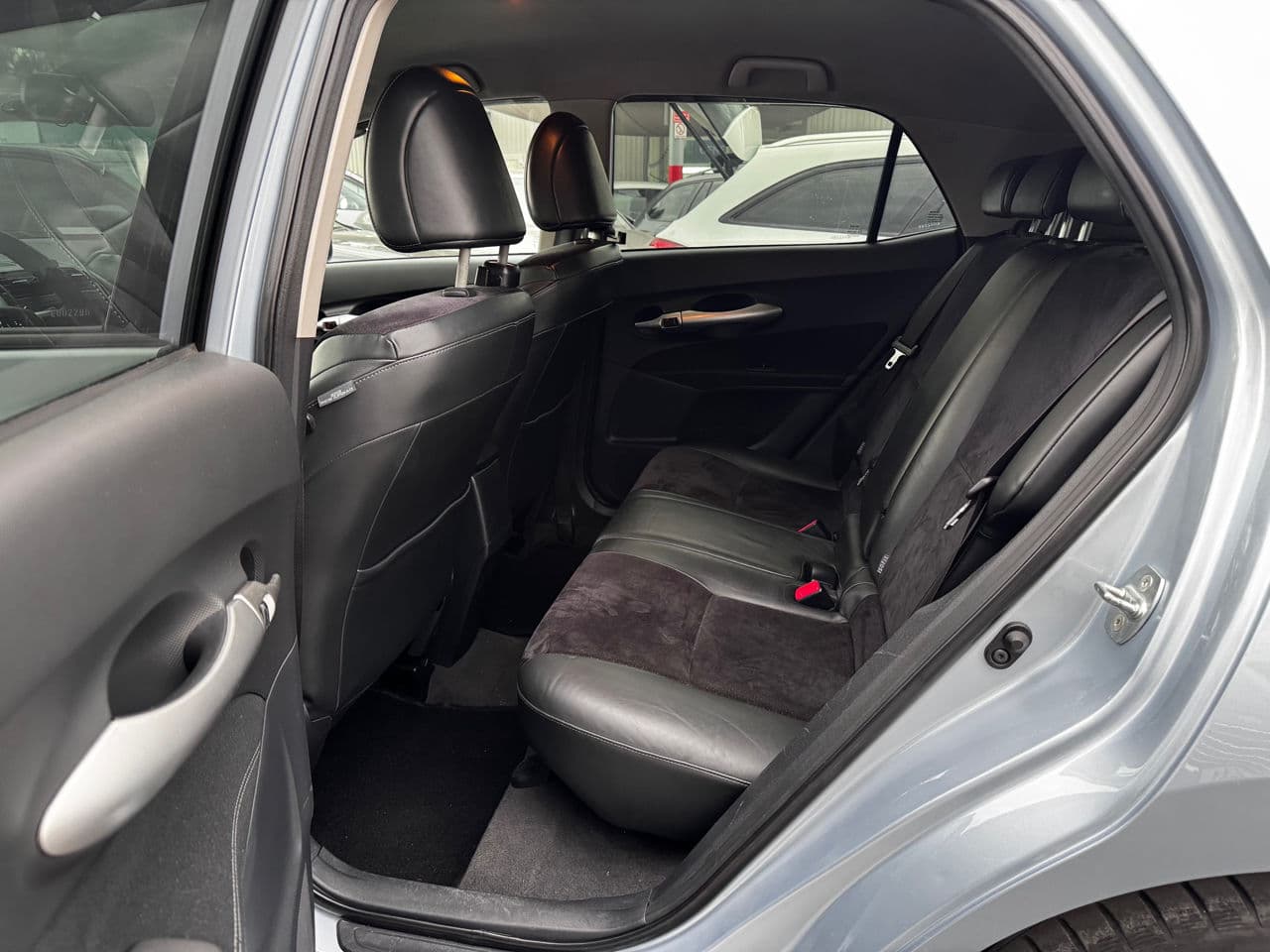 Toyota Auris 2010 — Миниатюра 7