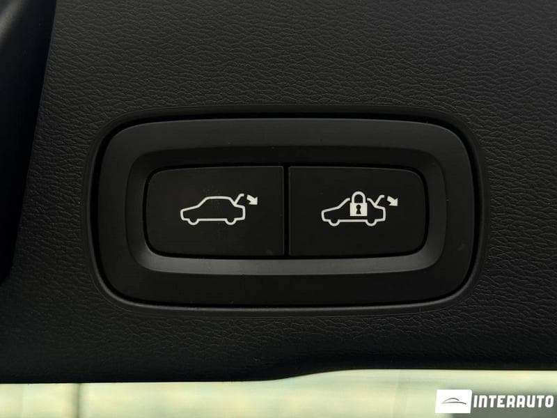Volvo XC 60 2018 — Миниатюра 21