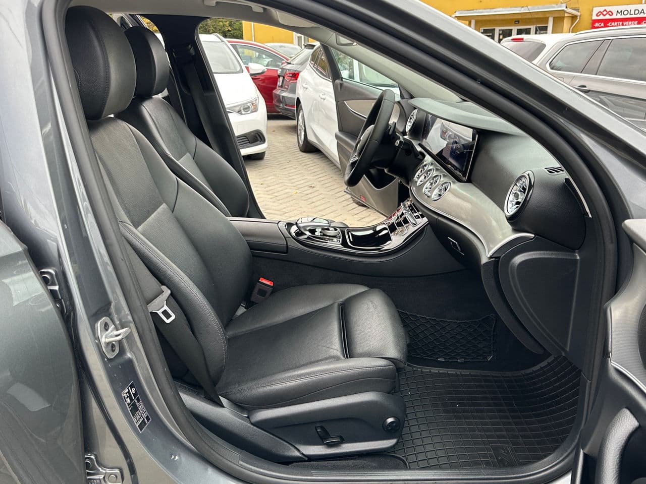 Mercedes E 220 2019 — Миниатюра 15