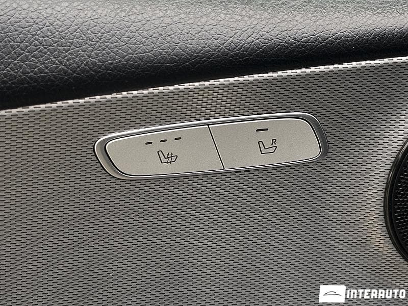 Mercedes E 220 2019 — Миниатюра 17