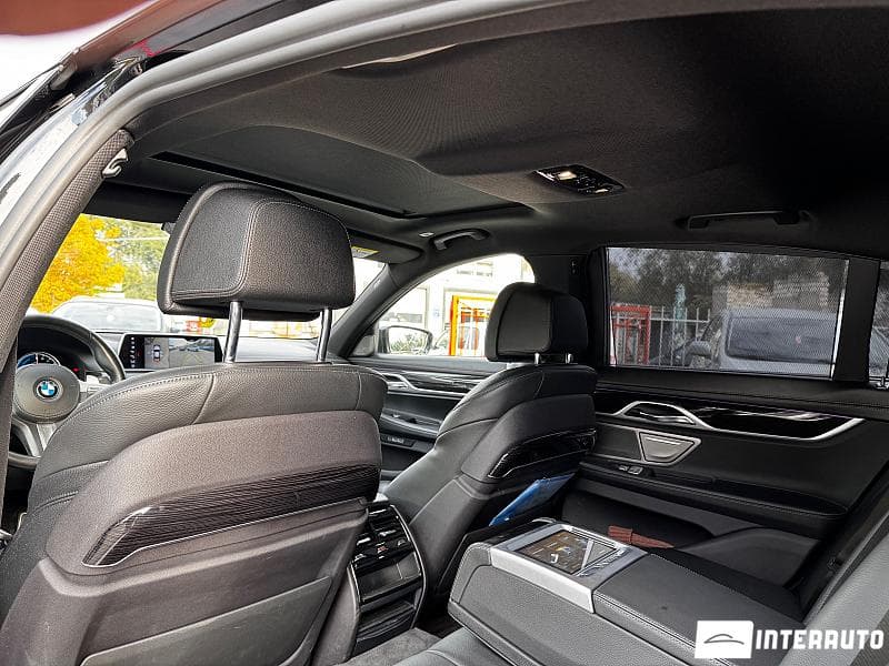 BMW 740e 2017 — Миниатюра 9