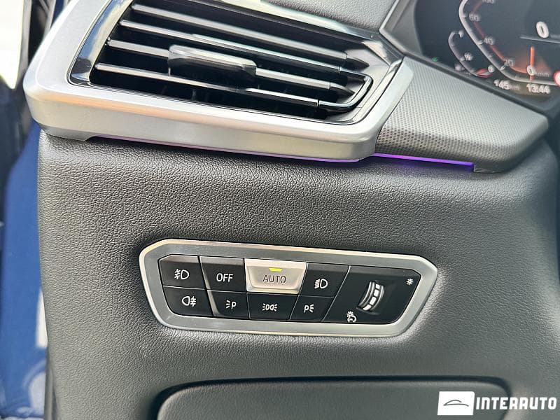 2020 BMW X5 2.5D — Miniatură 22