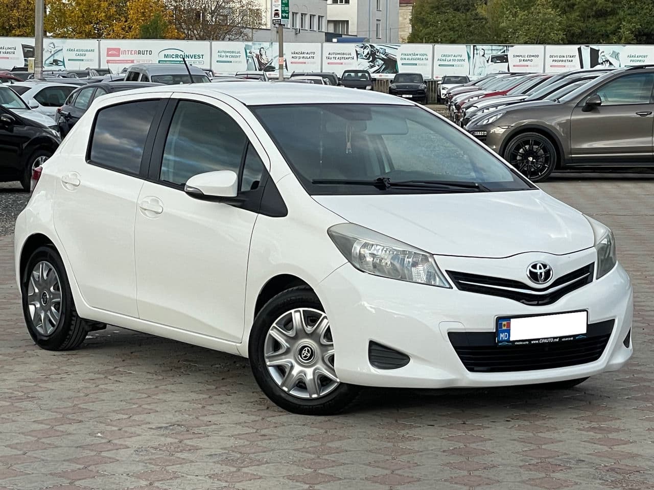 Toyota Yaris 2012 — Миниатюра 4