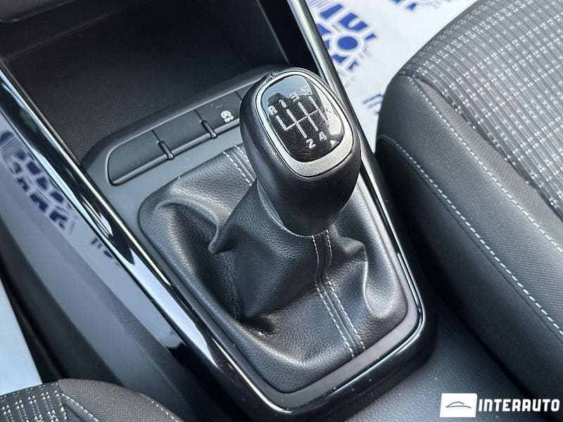 Kia Stonic 2018 — Миниатюра 11