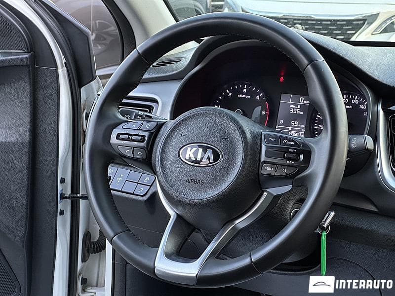 Kia Stonic 2018 — Миниатюра 7