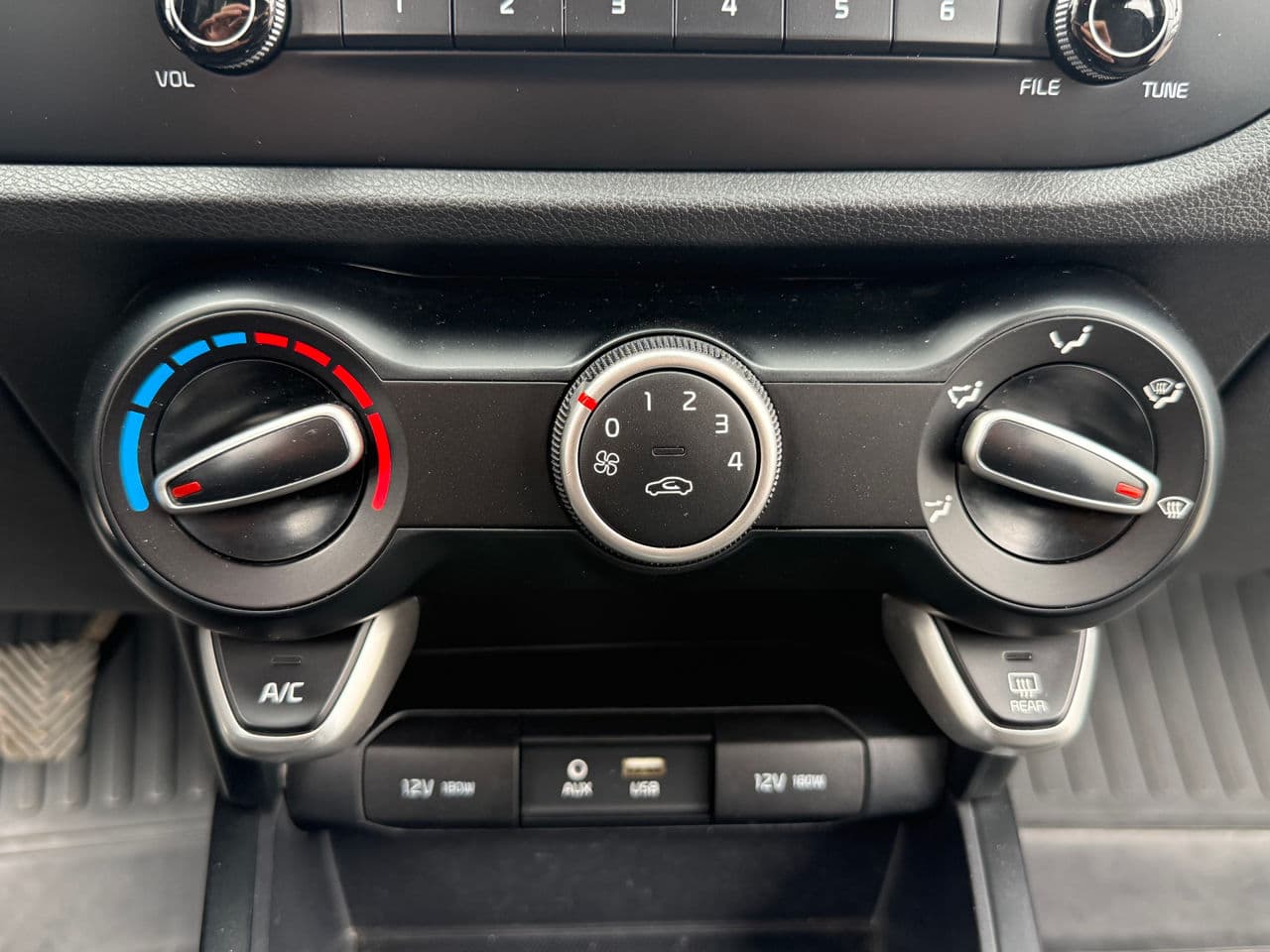 Kia Rio X-Line 2020 — Миниатюра 10