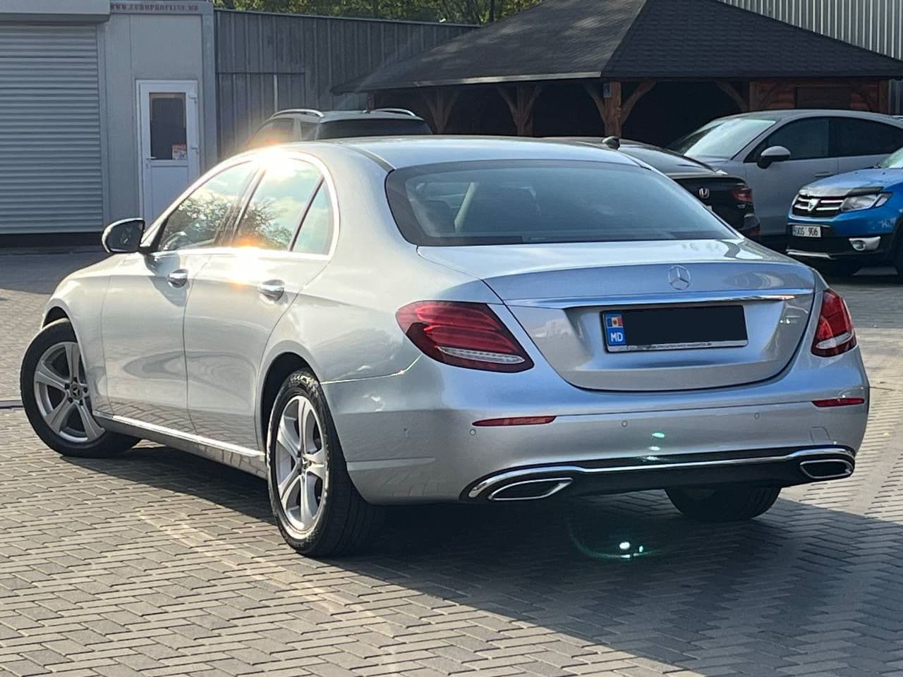 Mercedes E 220 2017 — Миниатюра 4