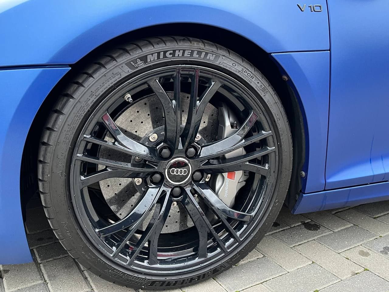 Audi R8 2015 — Миниатюра 2