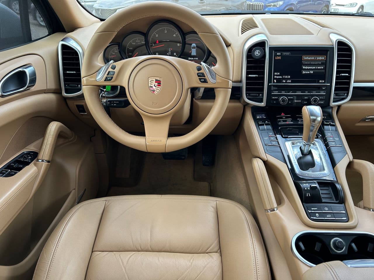 Porsche Cayenne 2011 — Миниатюра 7