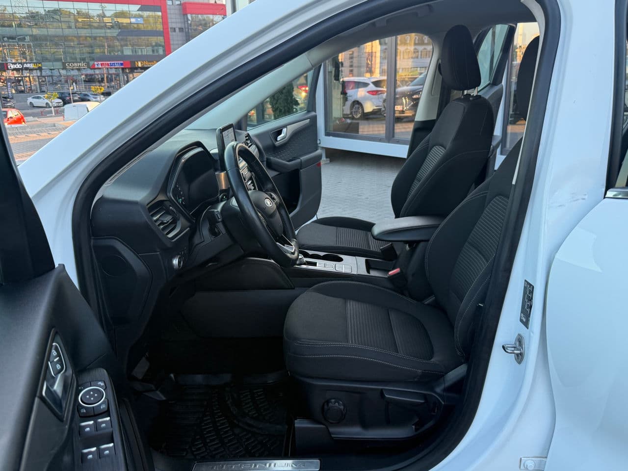 Ford Kuga 2020 — Миниатюра 5
