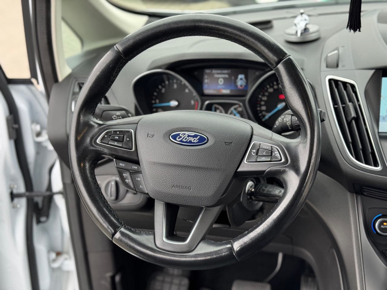 Ford Grand C-MAX 2018 — Миниатюра 7
