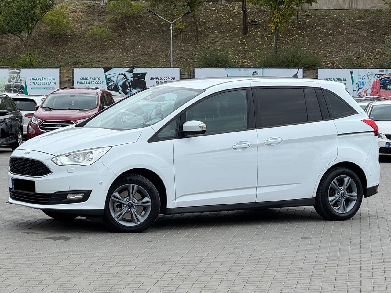 Ford Grand C-MAX 2018 — Миниатюра 2