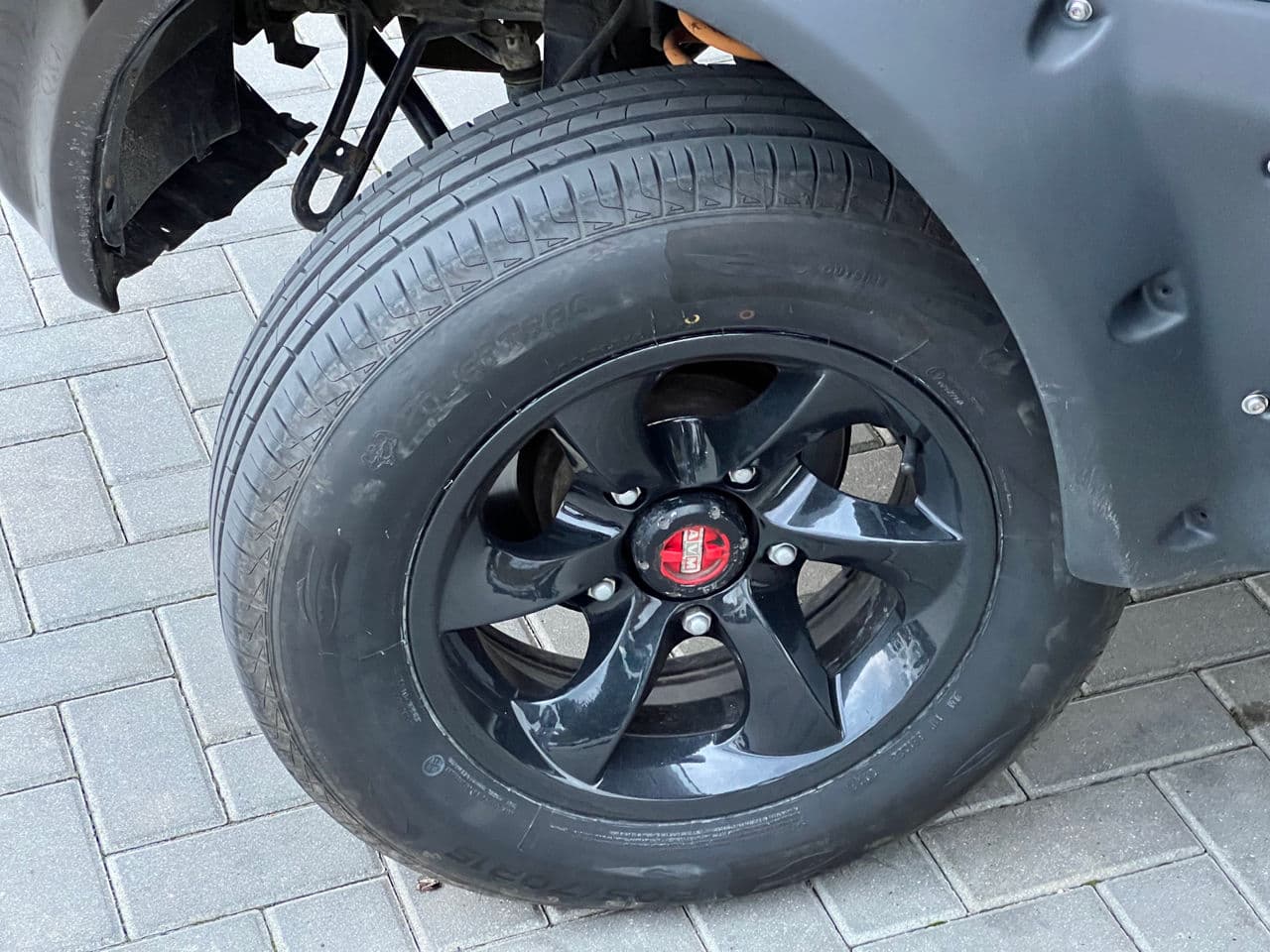 Suzuki Jimny 2018 — Миниатюра 14