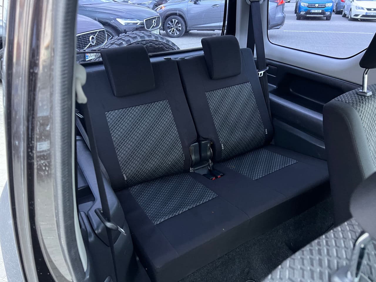 Suzuki Jimny 2018 — Миниатюра 11