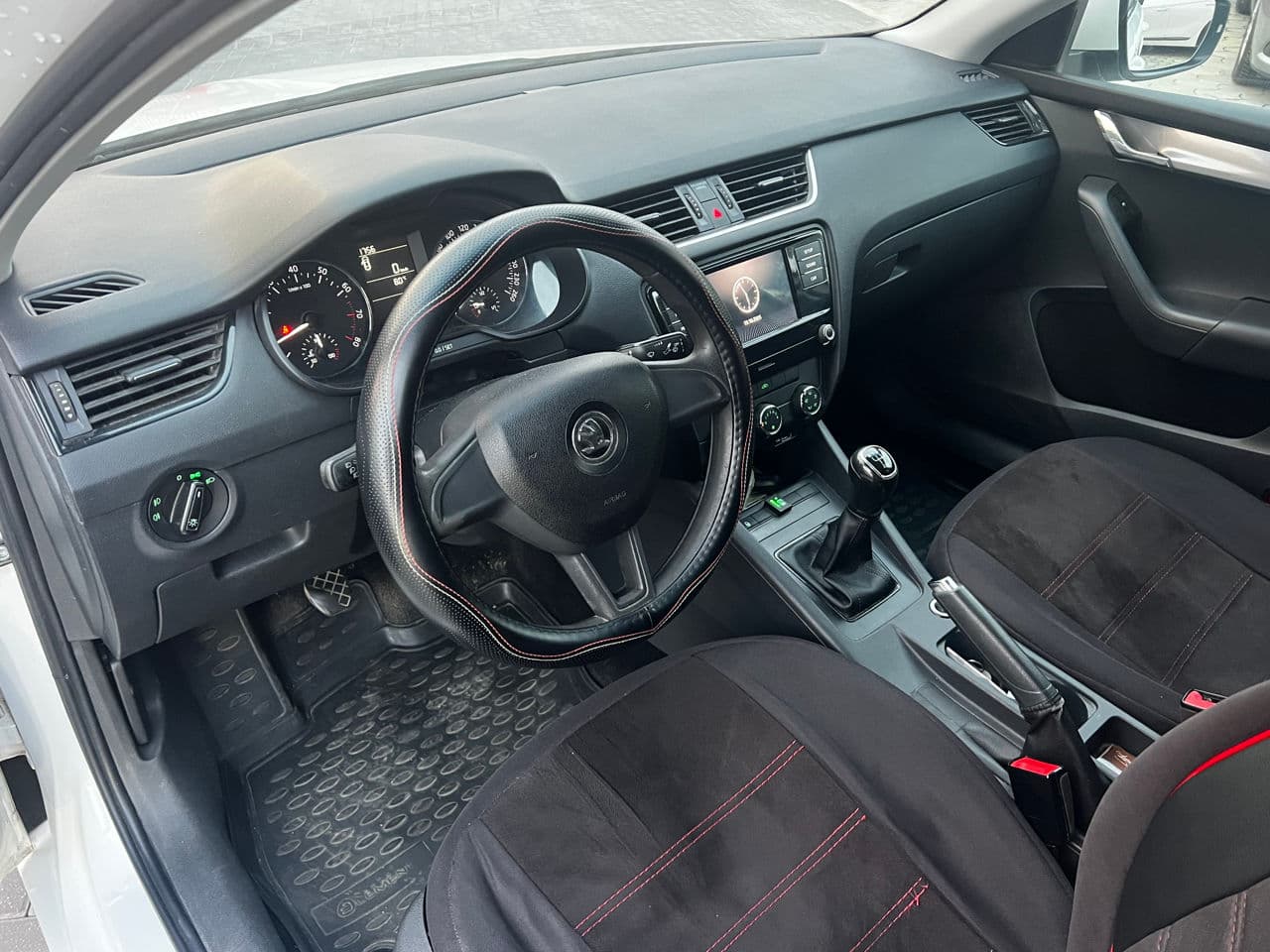 2018 Skoda Octavia — Miniatură 5