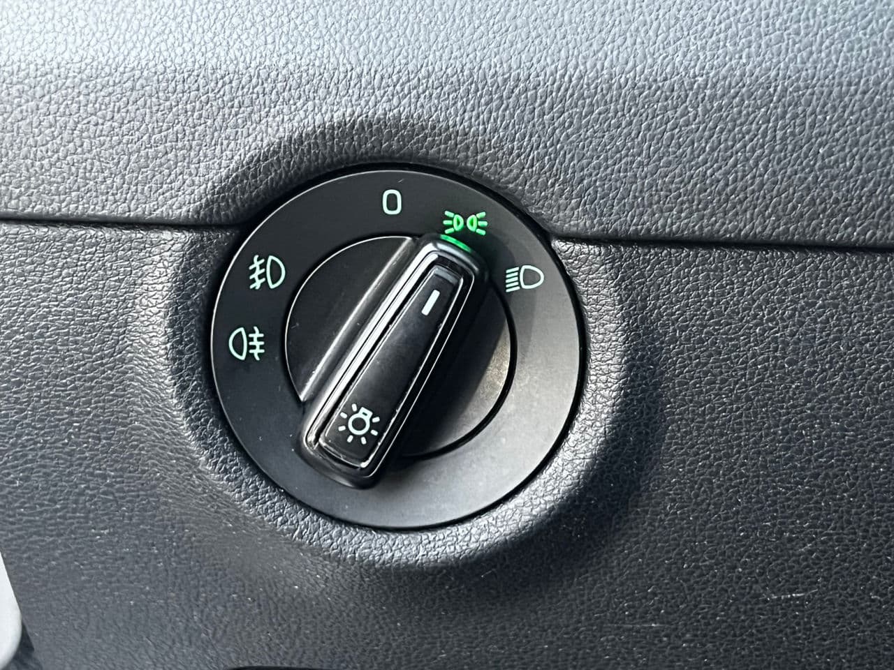 2018 Skoda Octavia — Miniatură 14