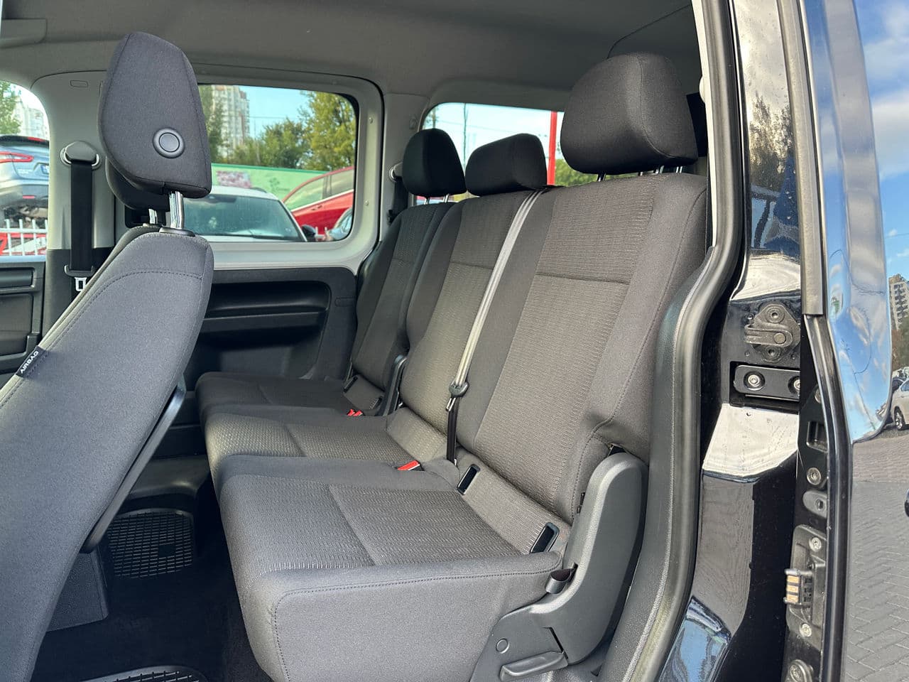 Volkswagen Caddy Maxi 2017 — Миниатюра 15
