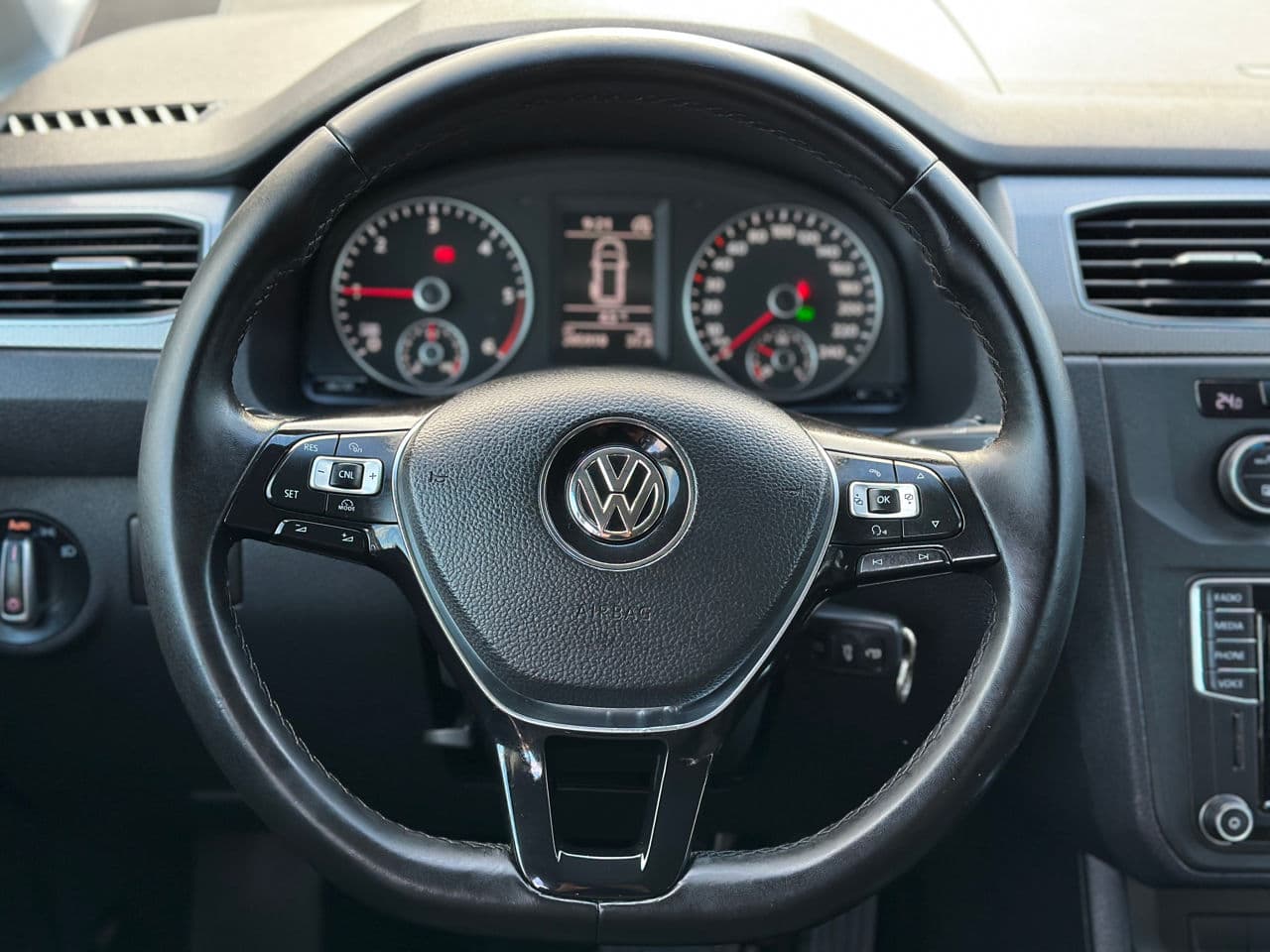 Volkswagen Caddy Maxi 2017 — Миниатюра 11