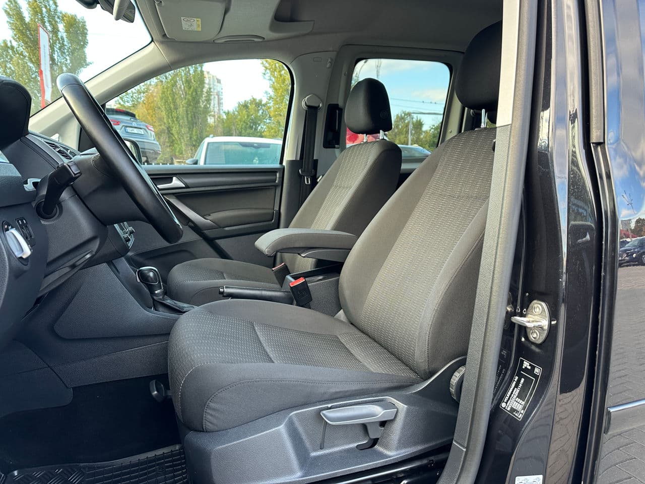 Volkswagen Caddy Maxi 2017 — Миниатюра 5