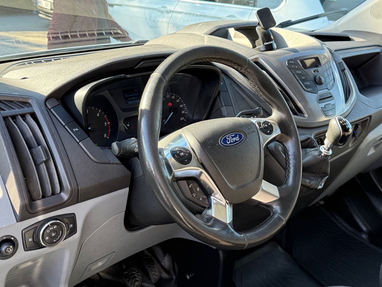 Ford Transit 2019 — Миниатюра 7