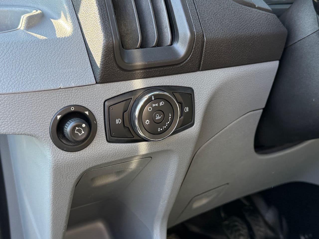 Ford Transit 2019 — Миниатюра 6
