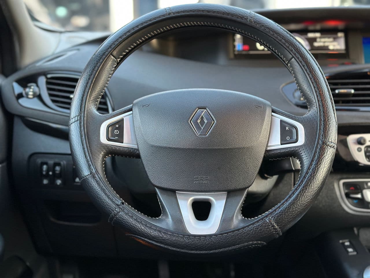 Renault Scenic 2012 — Миниатюра 11