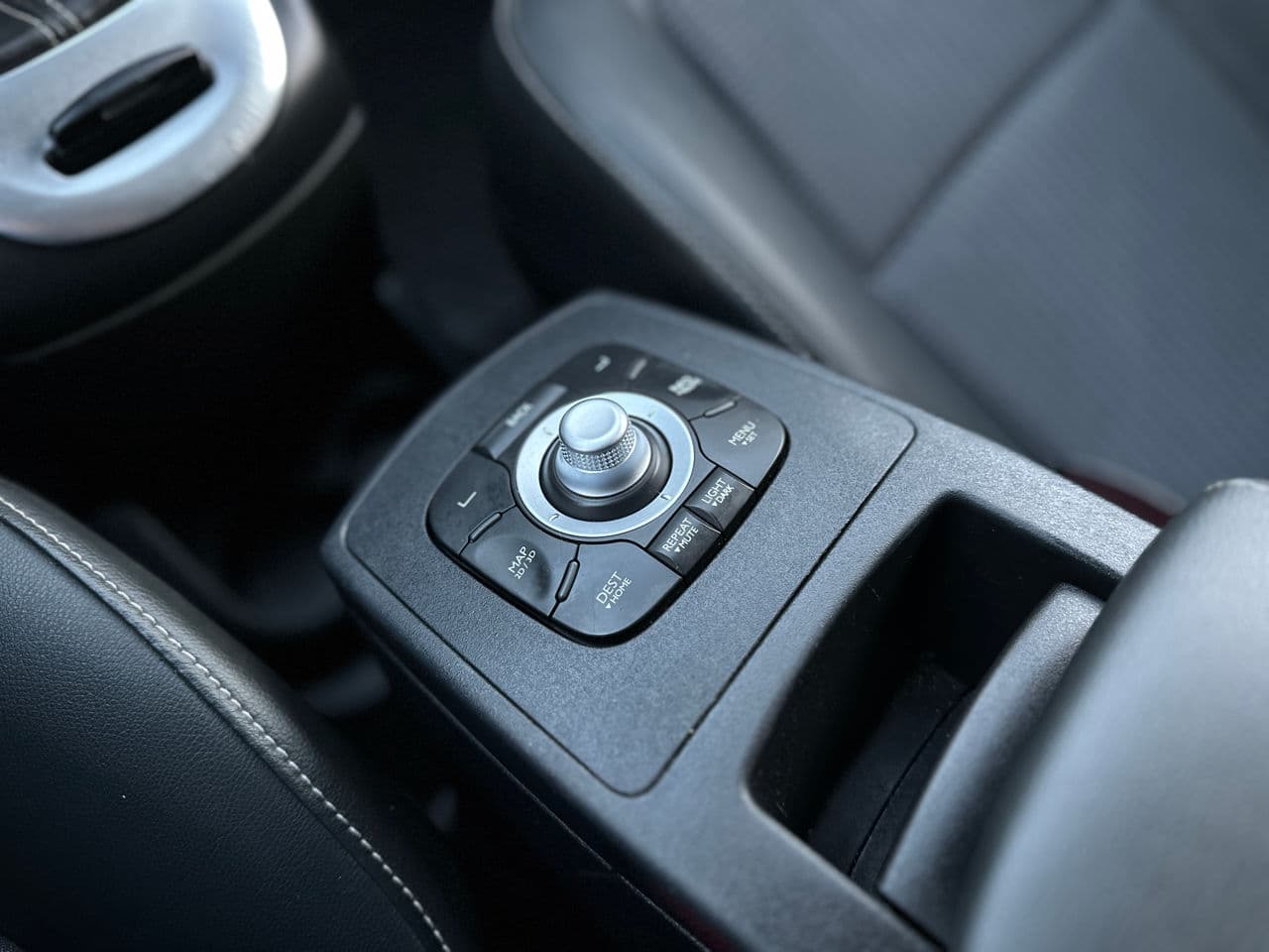 Renault Scenic 2012 — Миниатюра 12
