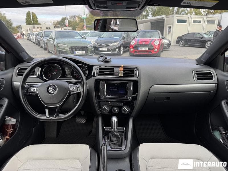 Volkswagen Jetta 2015 — Миниатюра 9