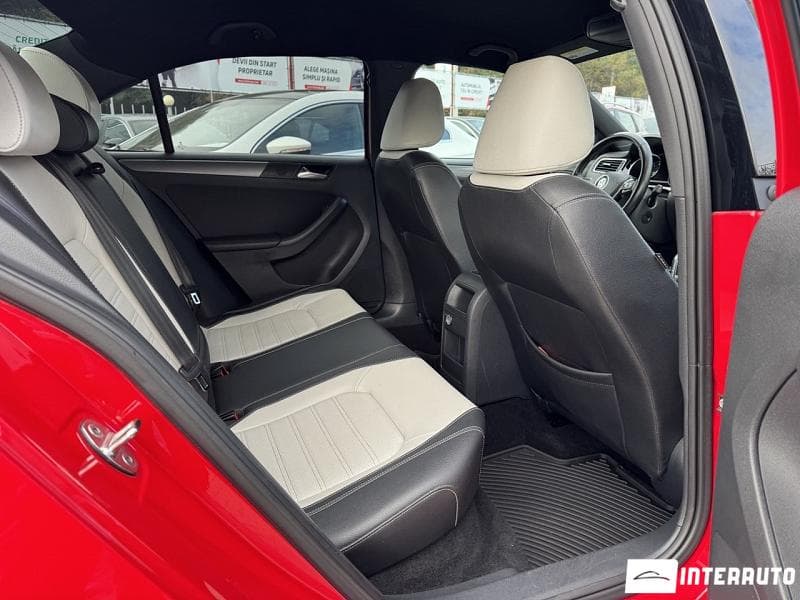 Volkswagen Jetta 2015 — Миниатюра 8