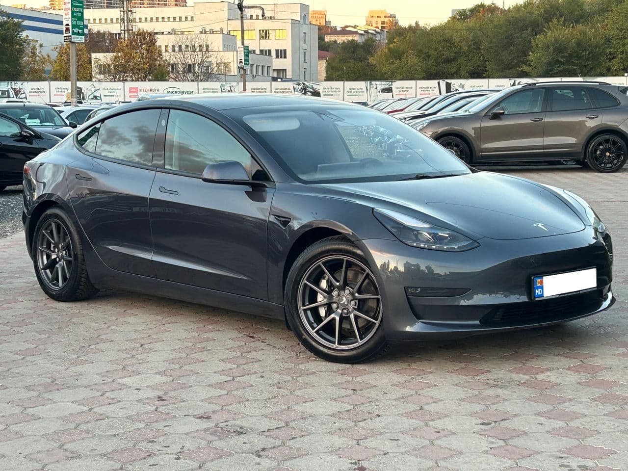 Tesla Model 3 2020 — Миниатюра 4