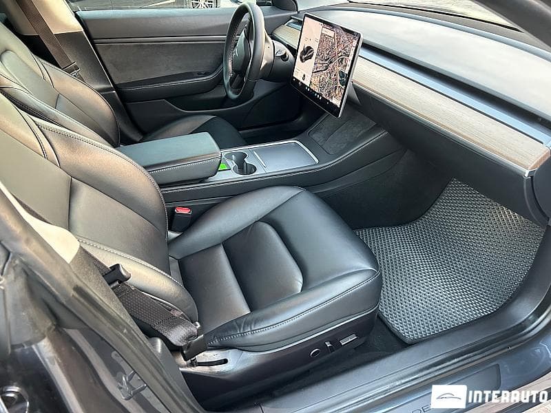 Tesla Model 3 2020 — Миниатюра 6